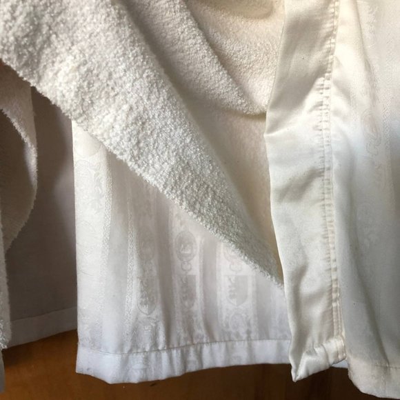 Luxury Vintage TCM Bathrobe Ivory White - Picture 13 of 14
